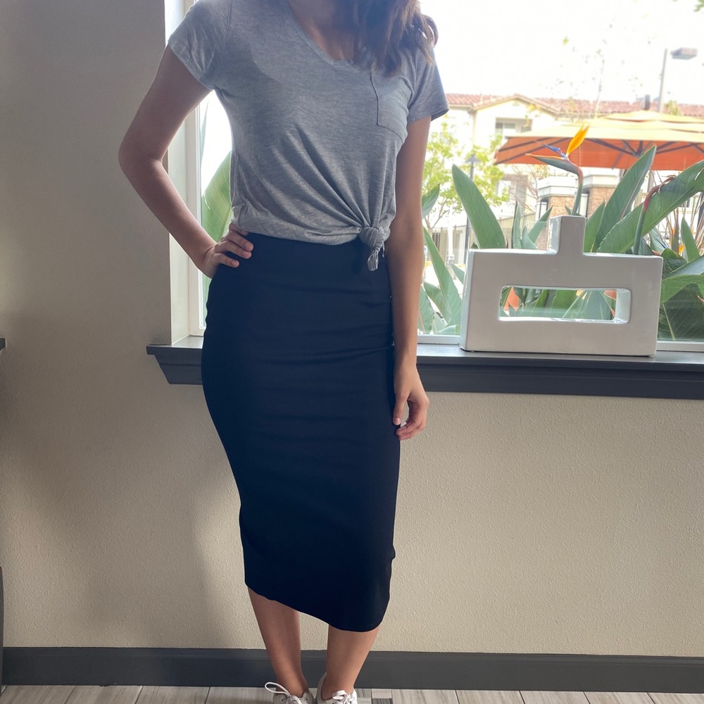 Snatch Me In Midi Skirt - Picture 4 of 4